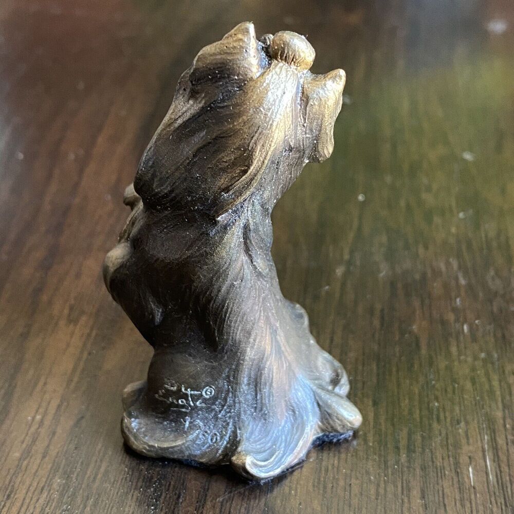 D. L. Debbie Engle Yorkshire Terrier Pure Bred Dogs Miniature Bronze a statue - Picture 5 of 16